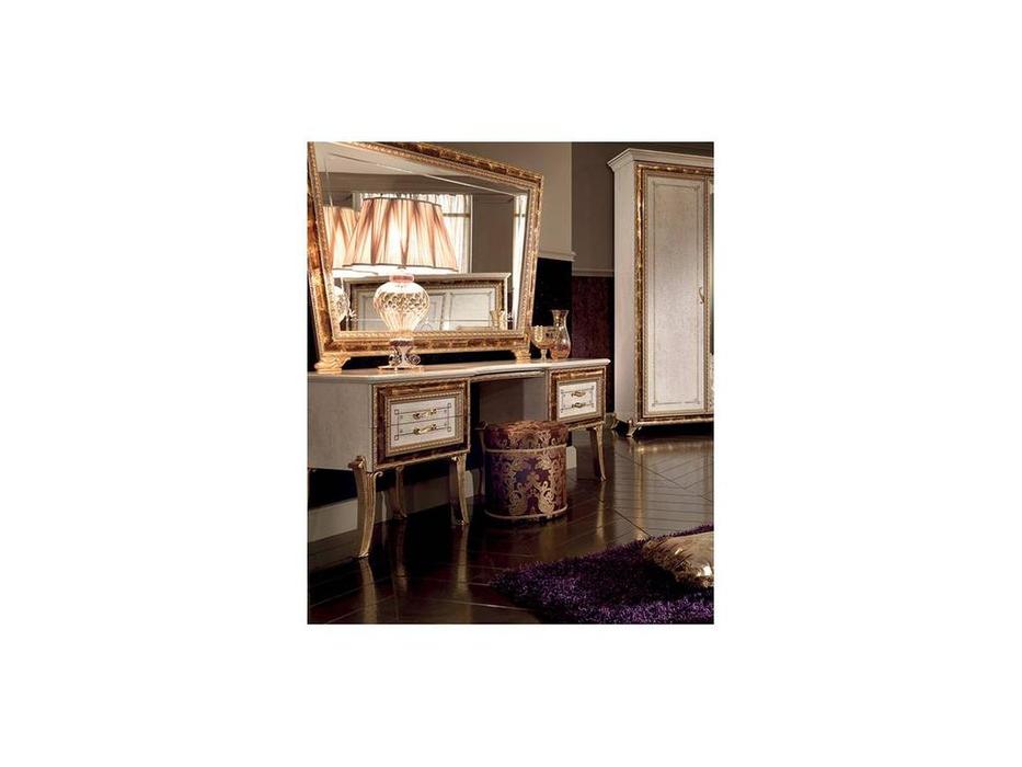 пуф Раффаэлло: Arredo Classic [] (ткань кат.C, G)