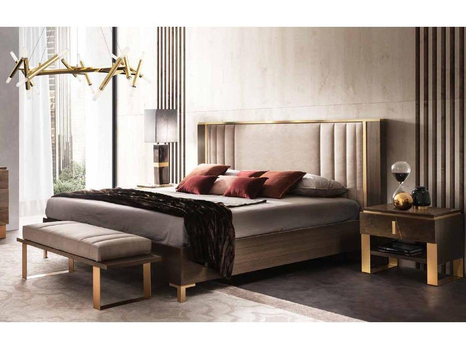 кровать двуспальная 160х190 с мягкой спинкой Essenza Arredo Classic  [АРТ 31] венге, коричневый, зол