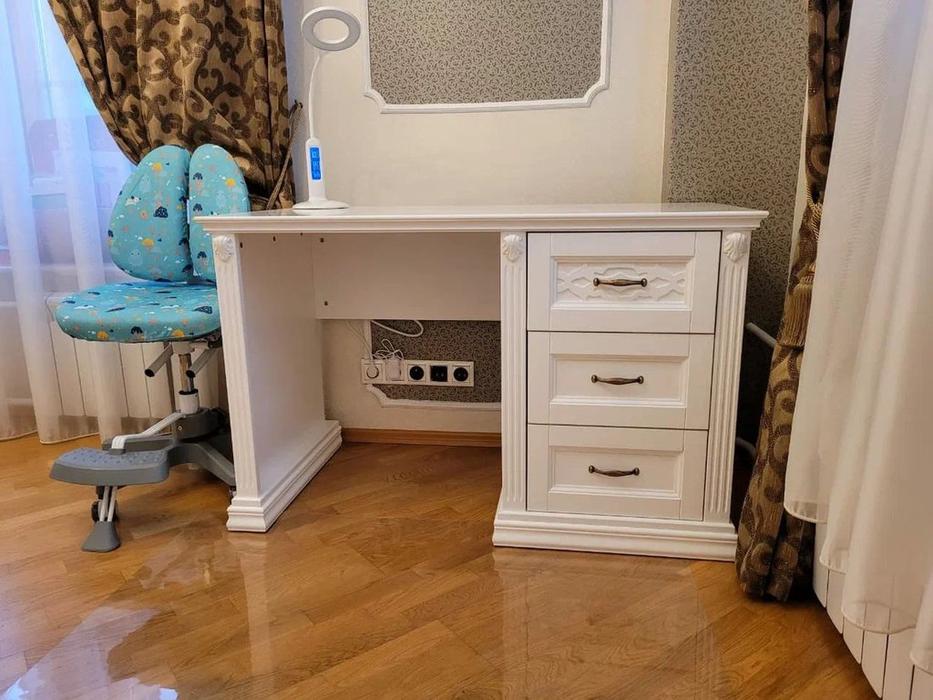 стол письменный с 3 ящиками Верона МастМур  ваниль